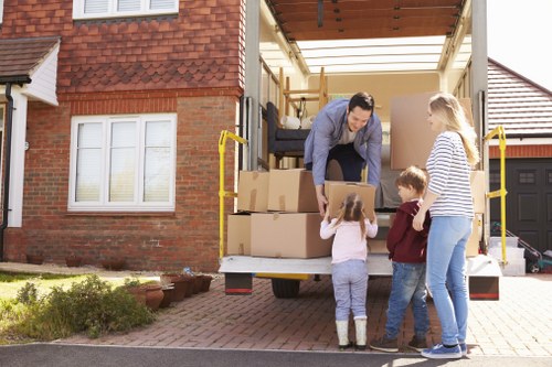 Local removals support for Shepherds Bush residential and commercial moves