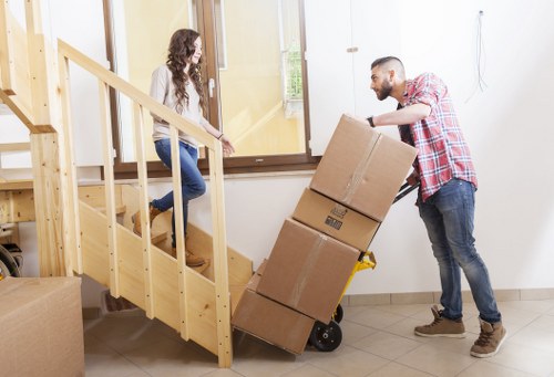 Flexible local transport service for furniture collection and flat moves