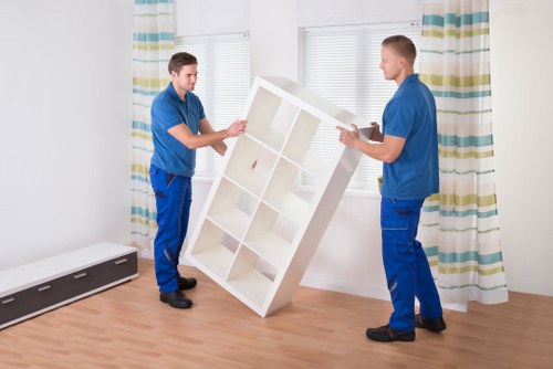 Transparent pricing discussion for movers in Shepherds Bush